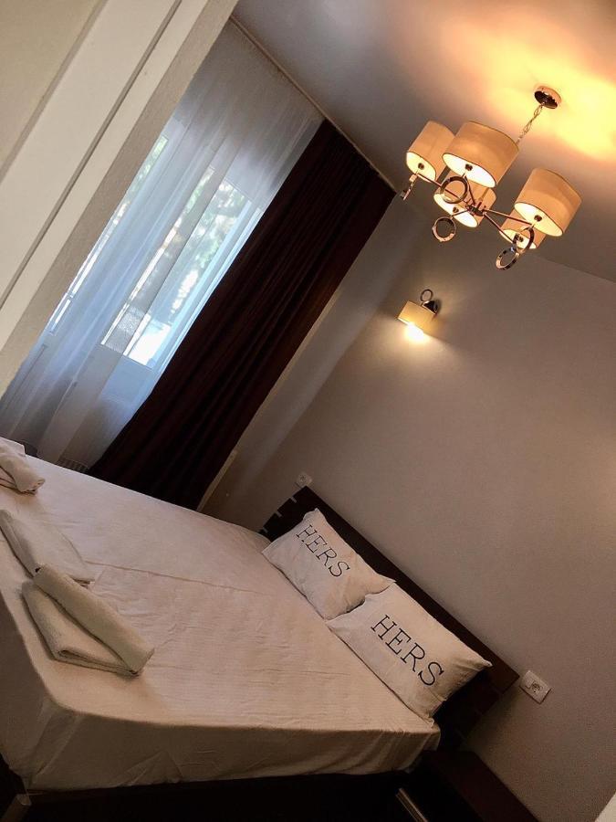 Modern Apartament Central Old Town Braşov Extérieur photo